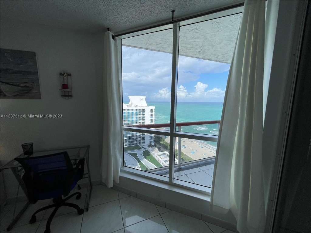 6767 Collins Ave - Photo 7
