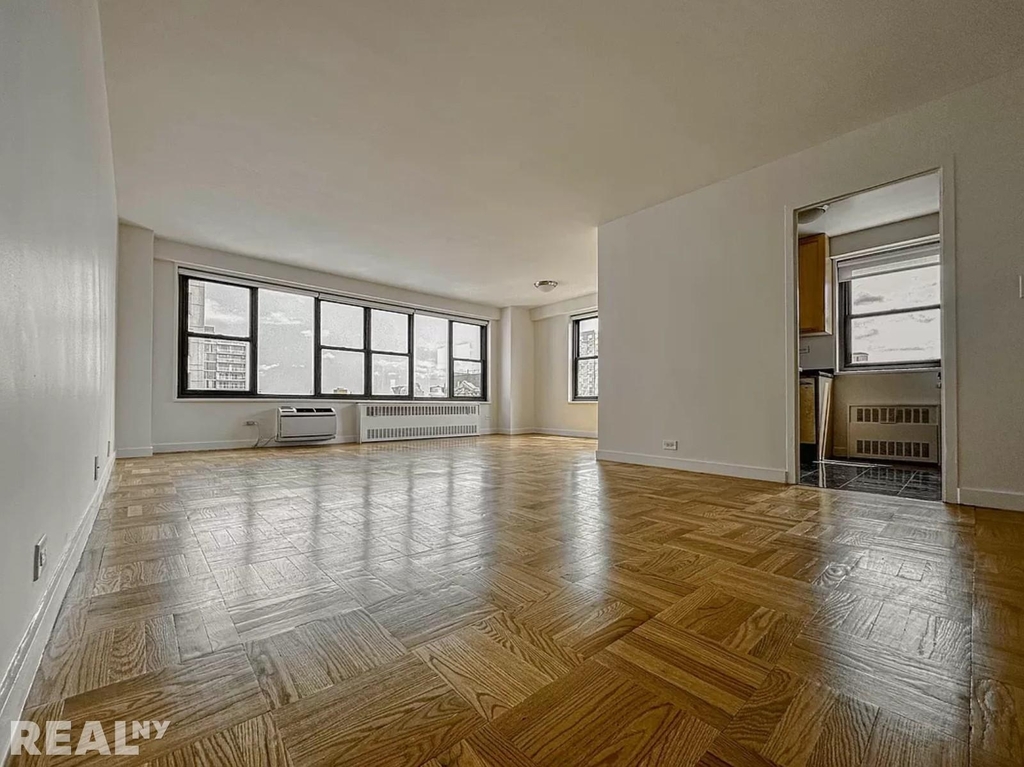 145 Fourth Avenue - Photo 2