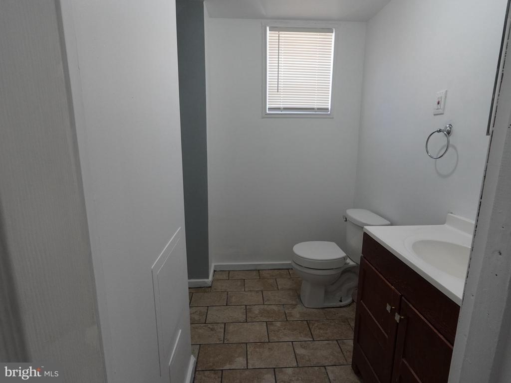 5013 Chester Ave - Photo 4