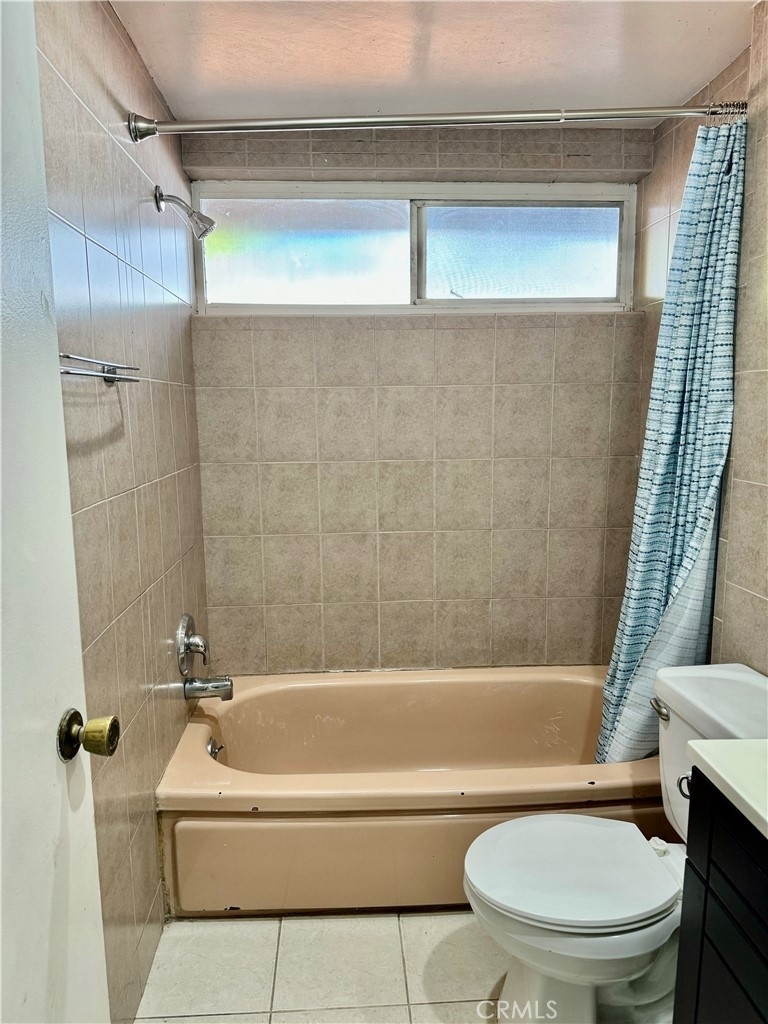 6229 Lubao Avenue - Photo 12