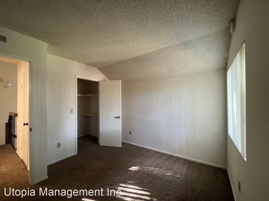 10860 Tierrasanta Boulevard - Photo 1