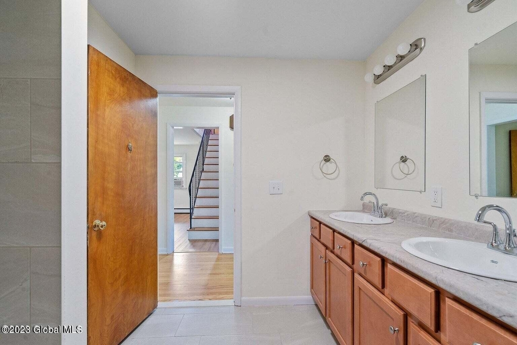 307 Harlem Street - Photo 14