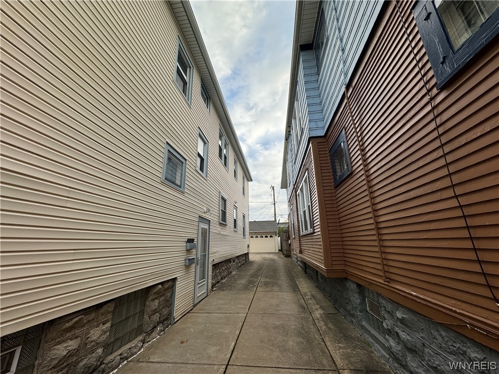 221 Commonwealth Avenue - Photo 4