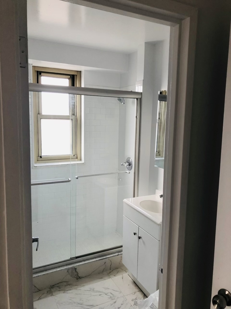 2600 Netherland Avenue - Photo 2