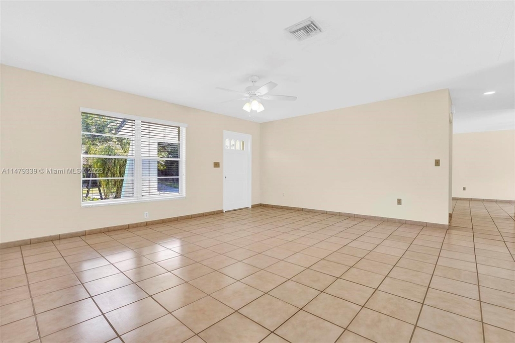 8405 Sw 181st Ter - Photo 25