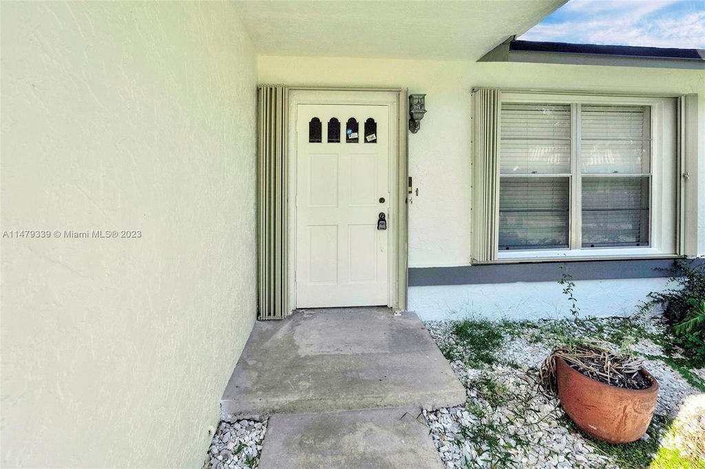 8405 Sw 181st Ter - Photo 9