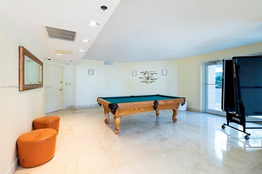 6767 Collins Ave - Photo 24