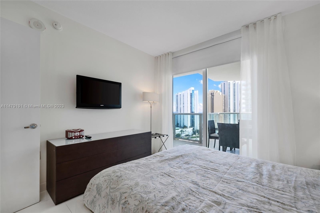 200 Sunny Isles Blvd - Photo 35