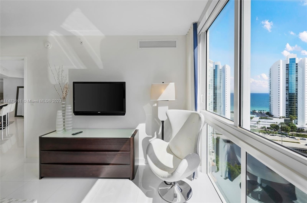 200 Sunny Isles Blvd - Photo 23