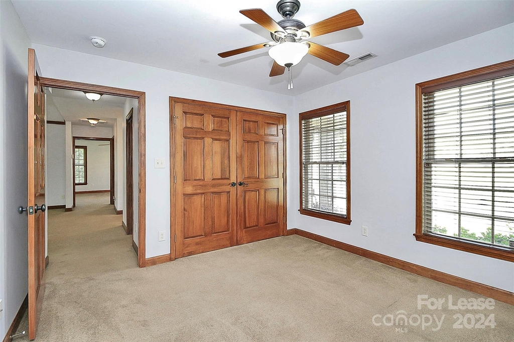 360 Forest Way Drive - Photo 15