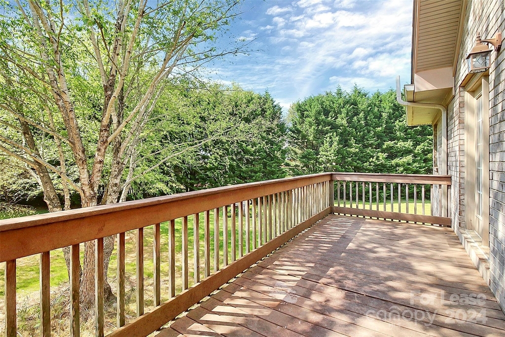 360 Forest Way Drive - Photo 6