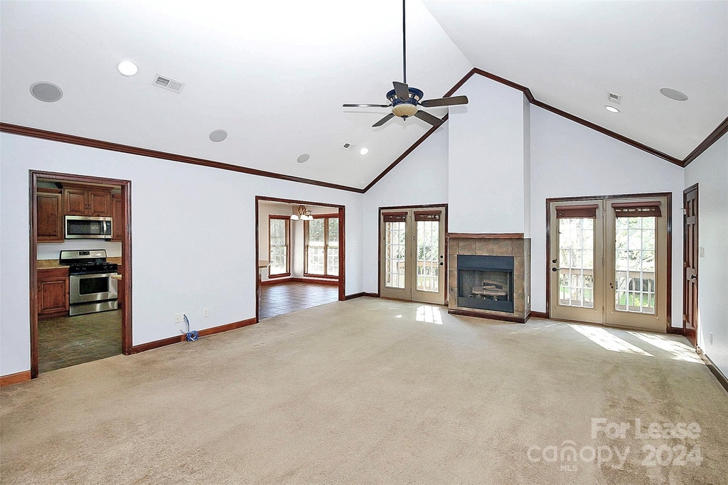 360 Forest Way Drive - Photo 4
