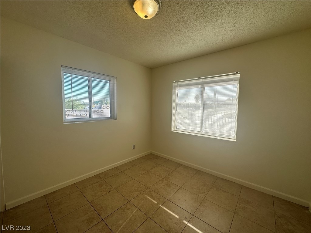 5100 Carmen Boulevard - Photo 11