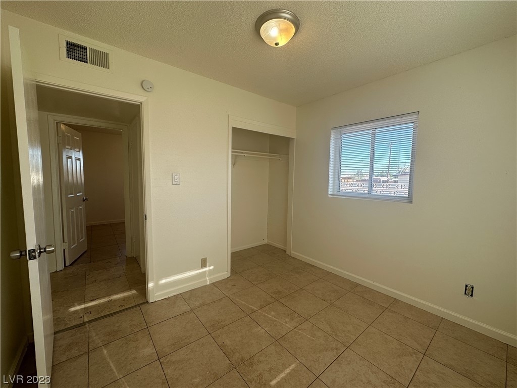 5100 Carmen Boulevard - Photo 9