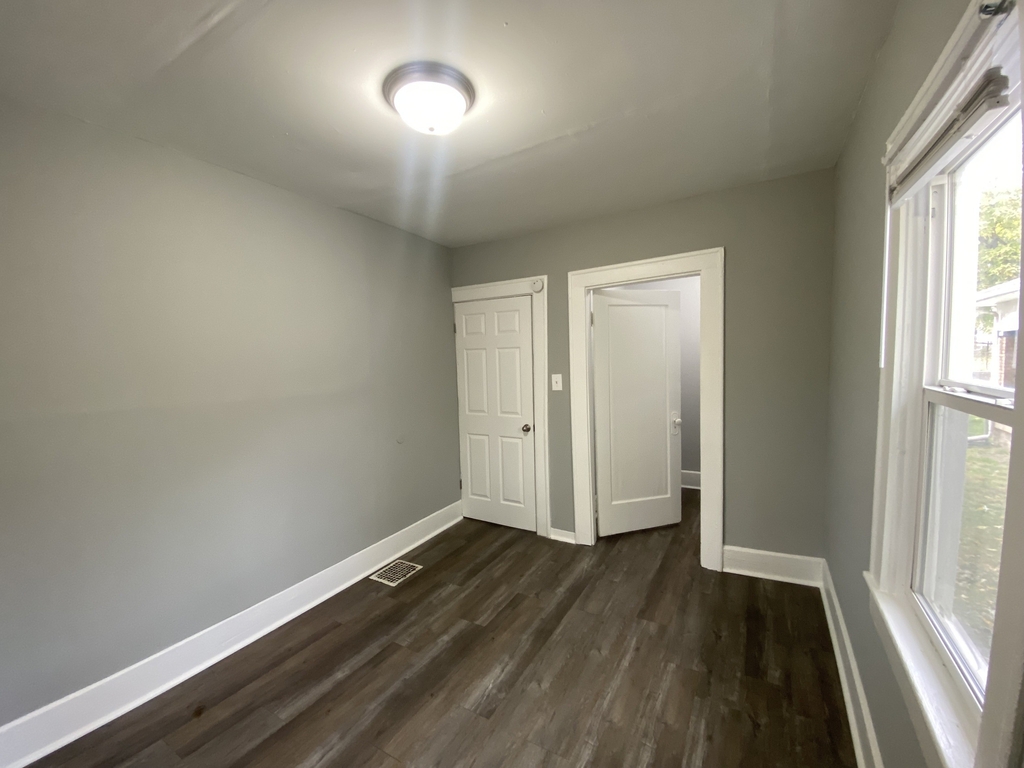 1041 King Avenue - Photo 9