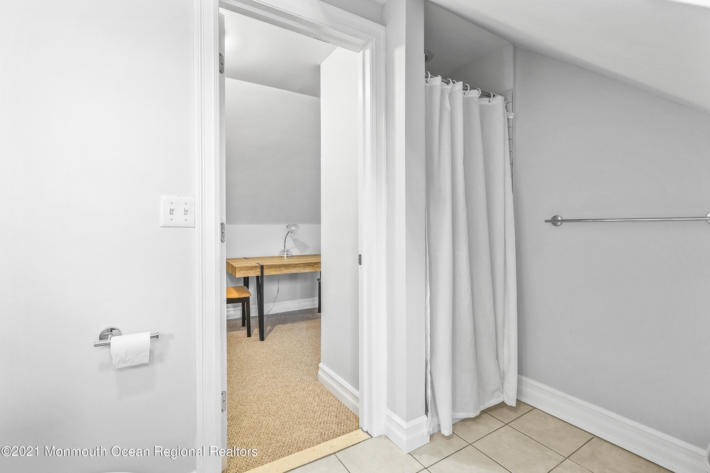 513 Ocean Park Avenue - Photo 25