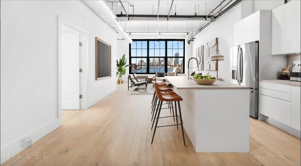 475 Kent Ave. - Photo 4