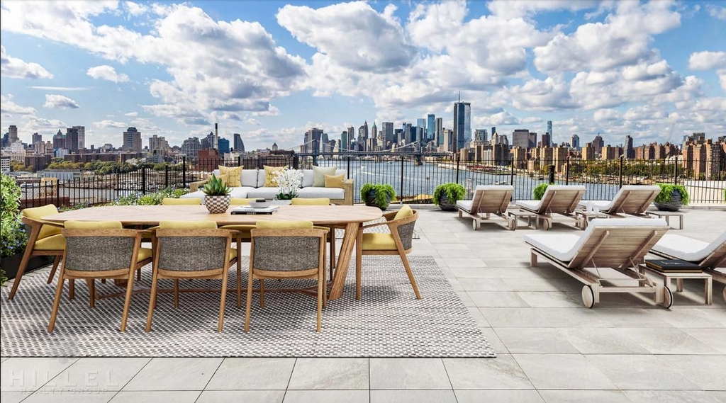 475 Kent Ave. - Photo 8