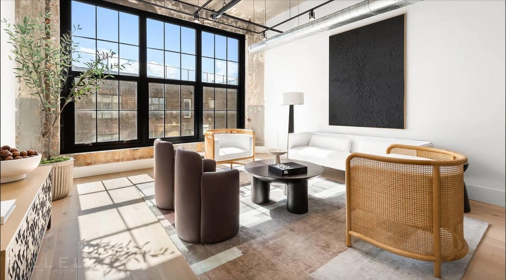 475 Kent Ave. - Photo 1