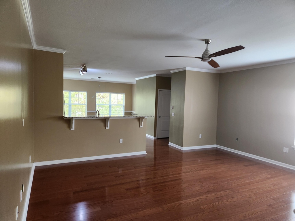 3203 Regency Ct - Photo 6