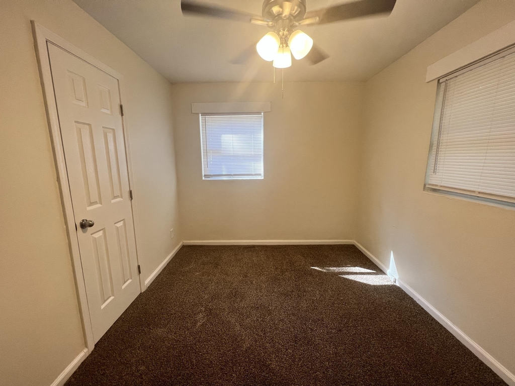 3422 Miami Drive - Photo 10