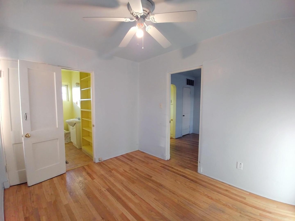 203 Spruce Street Ne - Photo 20