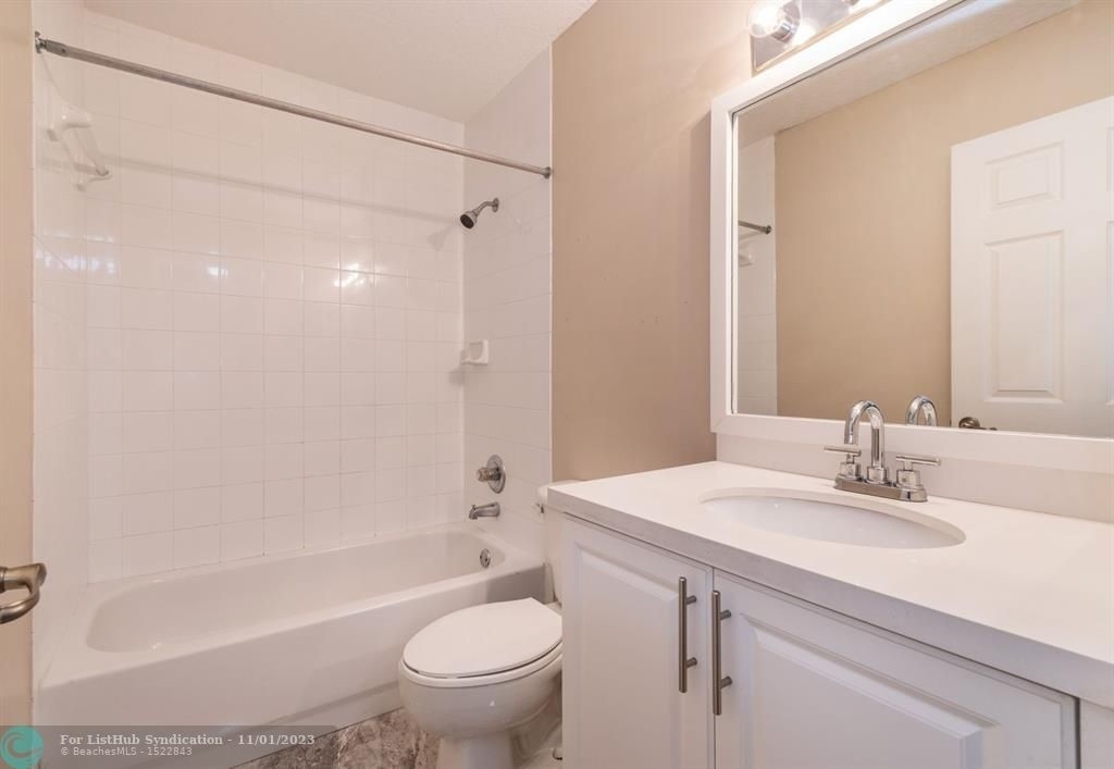 11429 Nw 34th Place - Photo 10