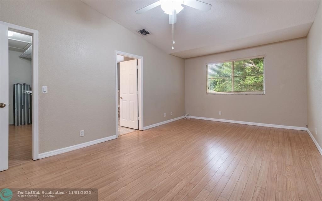 11429 Nw 34th Place - Photo 9