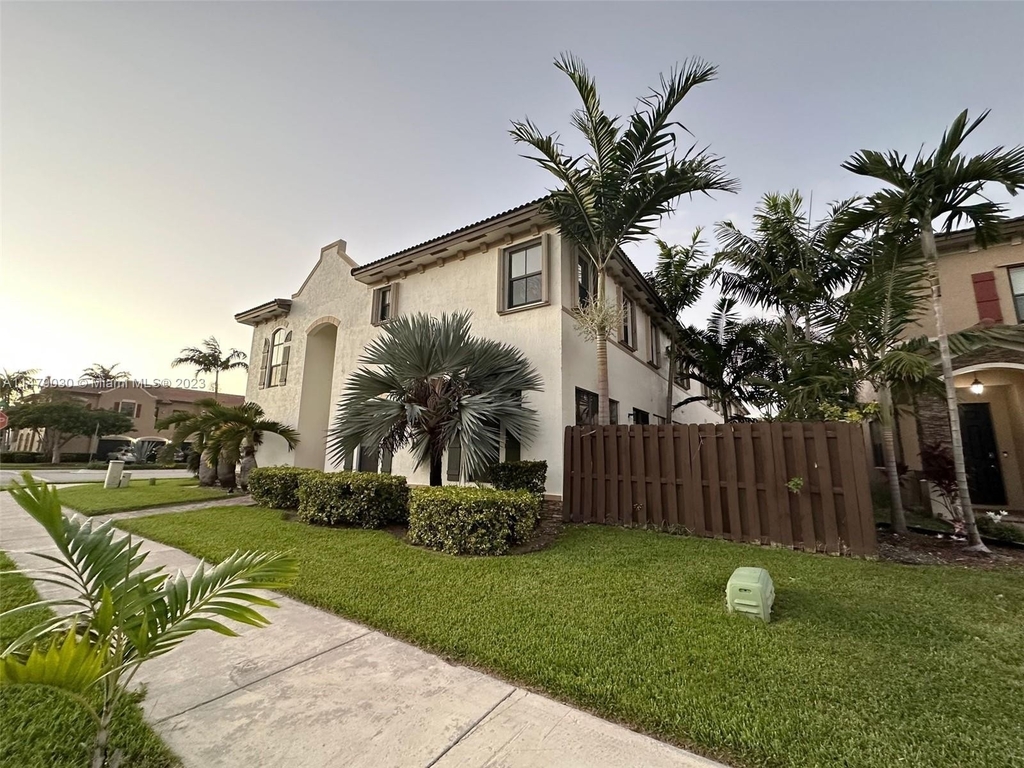 23683 Sw 113th Ave - Photo 2