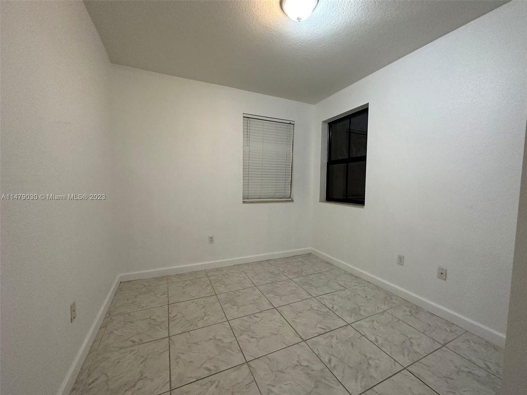 23683 Sw 113th Ave - Photo 20