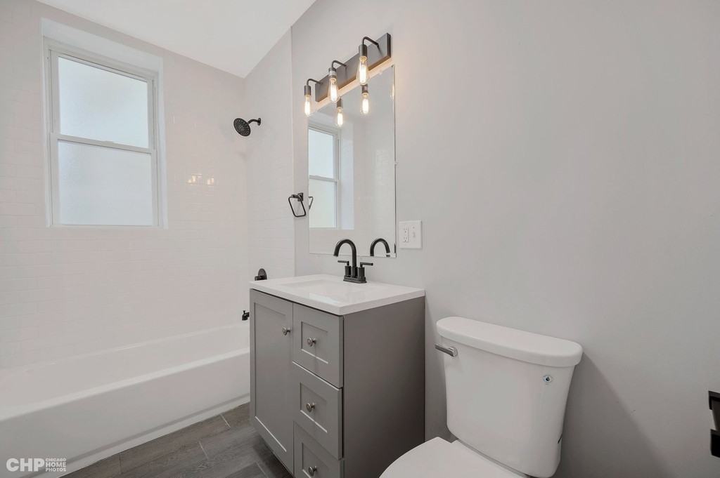 131 E 111th Street - Photo 8