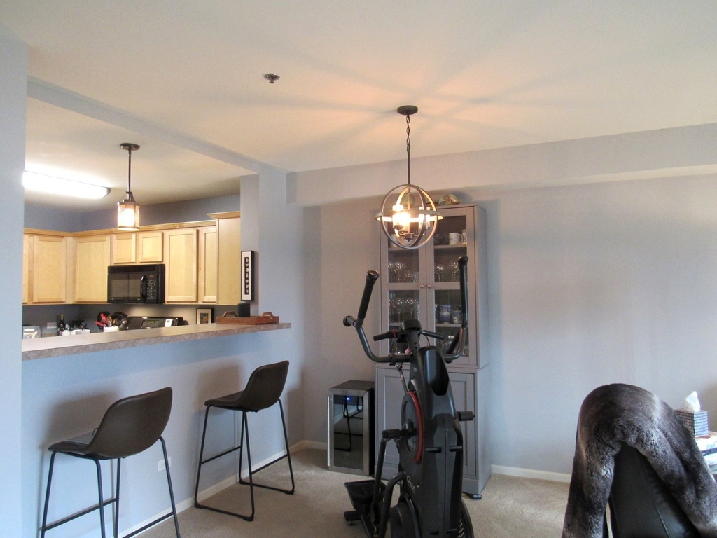 390 W Mahogany Court - Photo 2