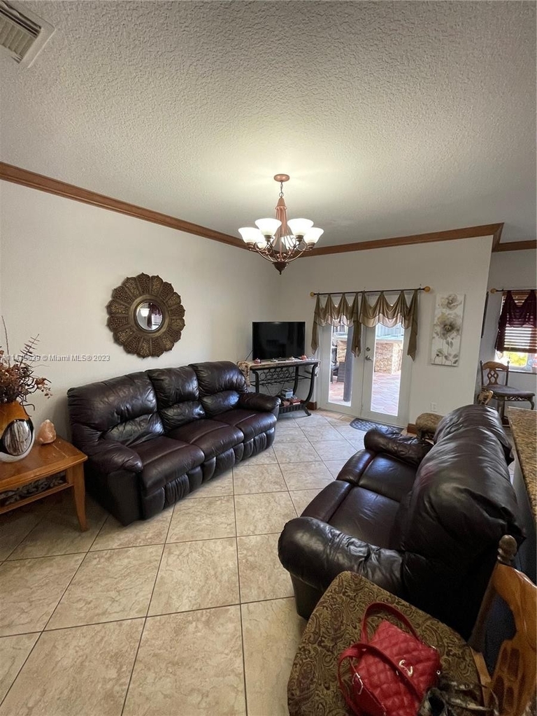 15857 Sw 138th Ter - Photo 6