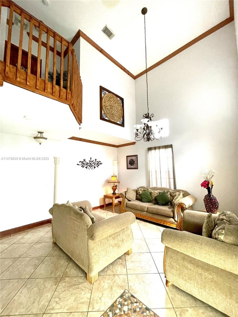 15857 Sw 138th Ter - Photo 3