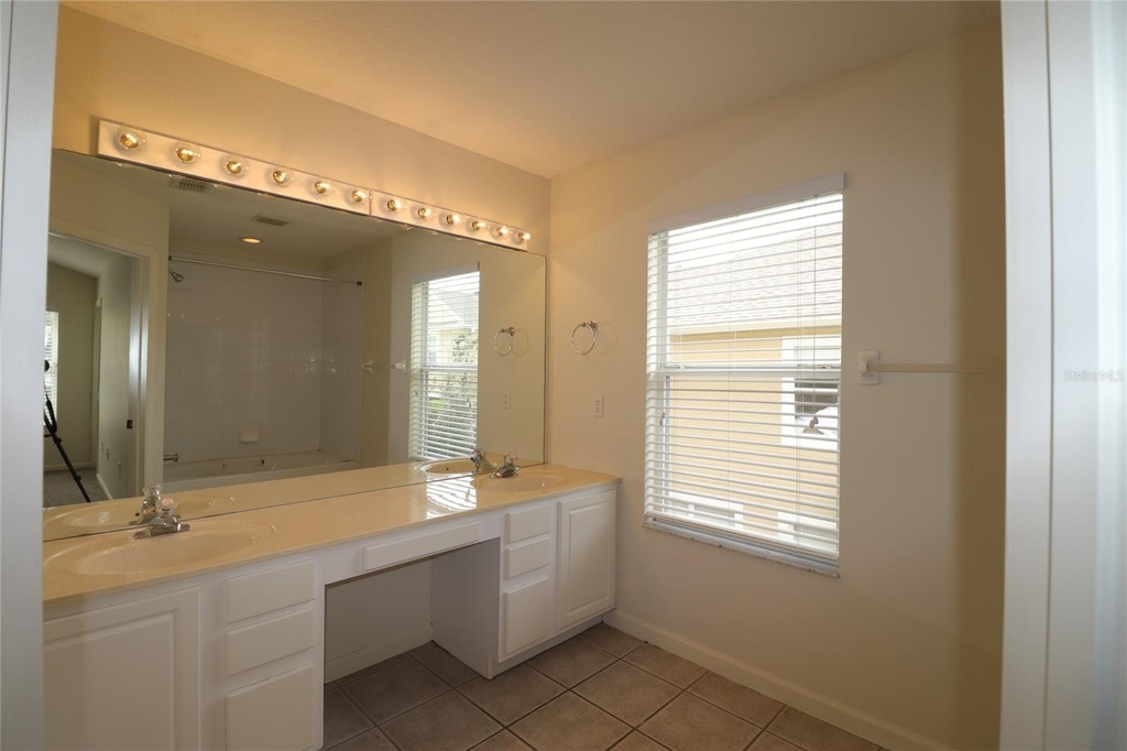 2553 Galliano Circle - Photo 20