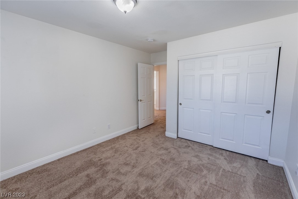 8232 Deer Springs Way - Photo 33