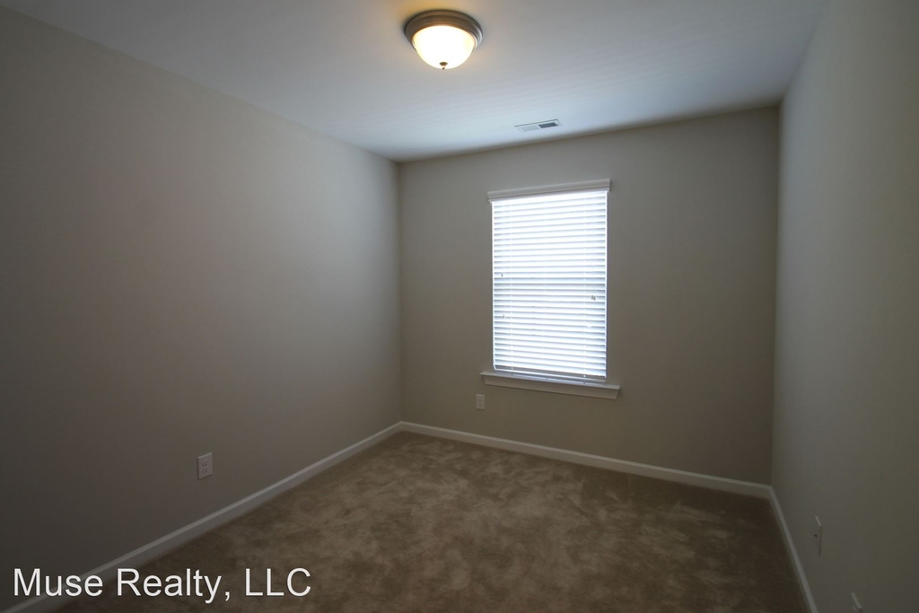 1120 Roderick Drive - Photo 14