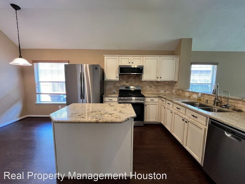 19115 Mustang Pointe Lane - Unit - Photo 4