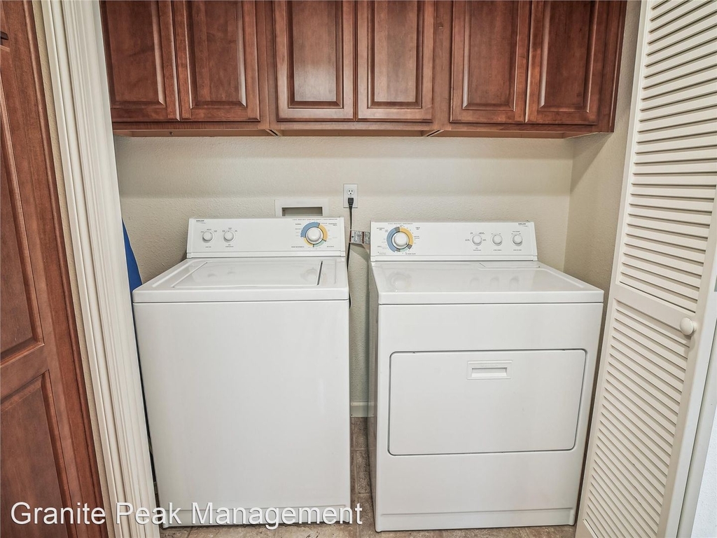 10095 Nicolas Drive Unit B - Photo 21