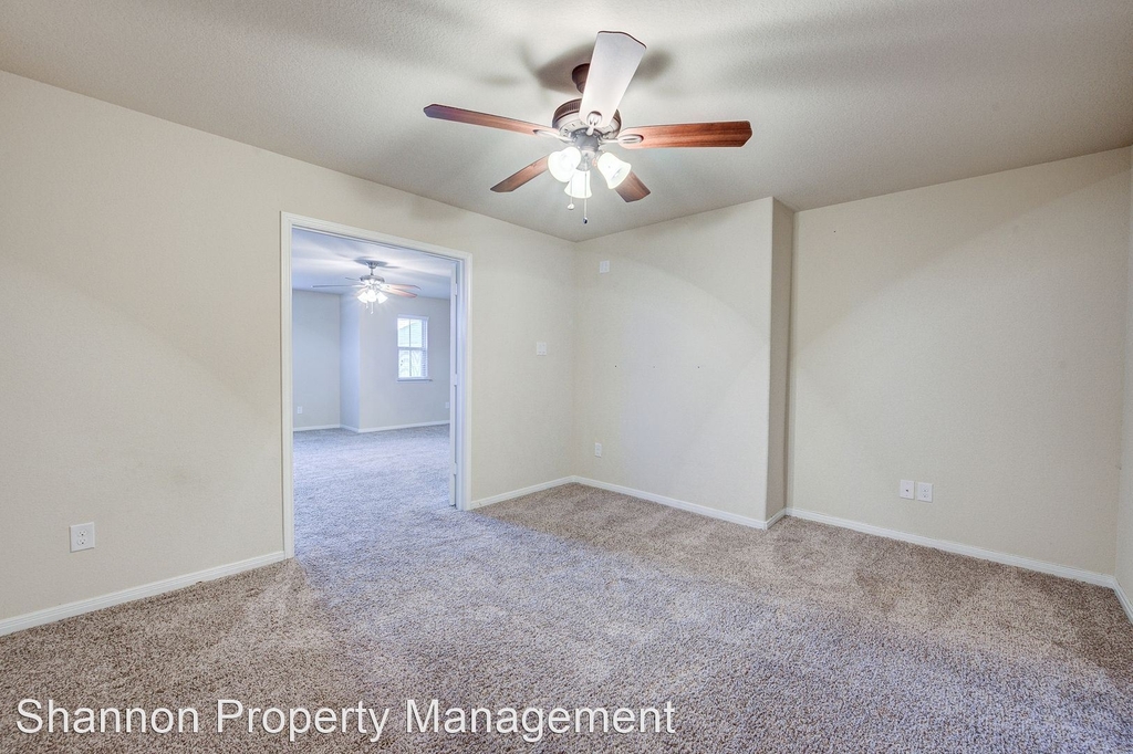 2218 Manchester Crossing Dr - Photo 24