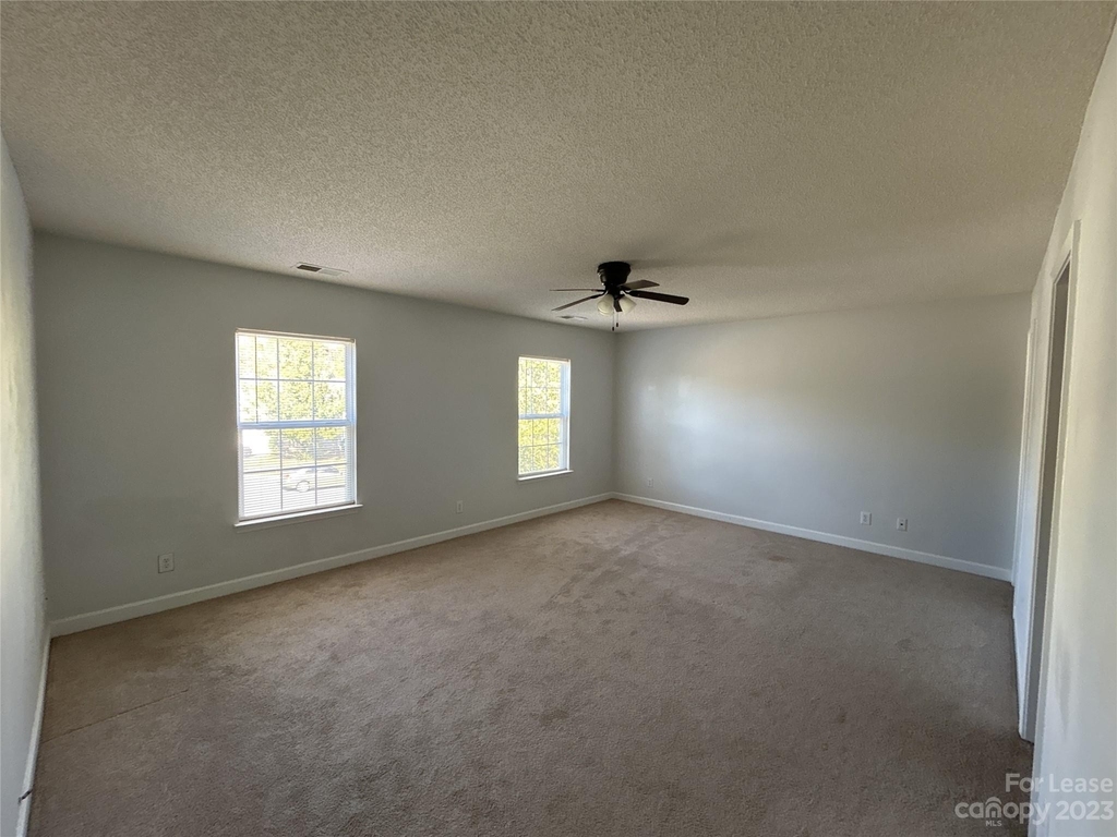 1462 Mandy Place Court - Photo 12