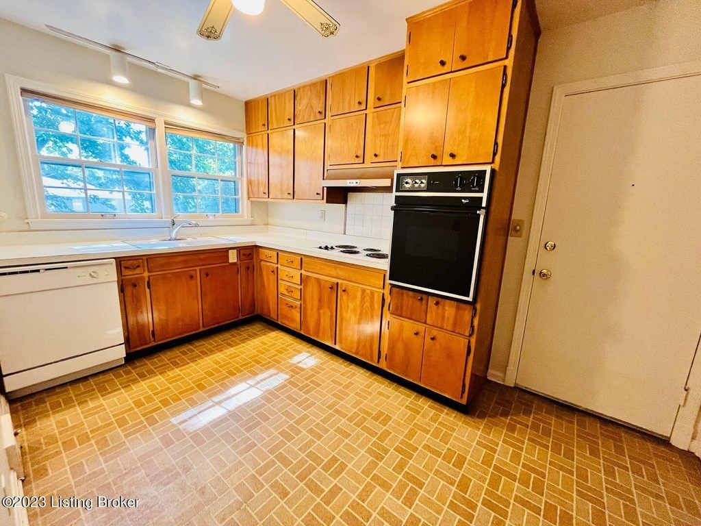 3808 Leland Rd - Photo 6