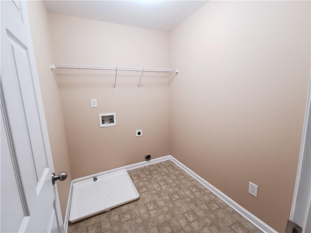 2430 Woodford Lane - Photo 19