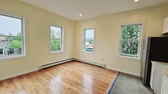 328 Nassau Avenue - Photo 0