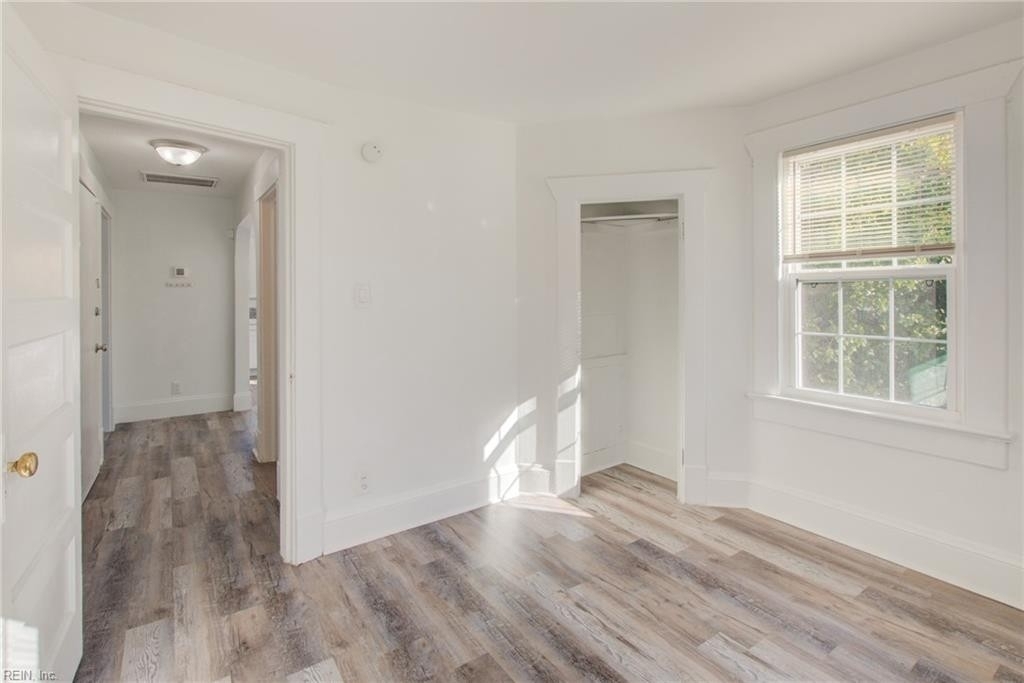 1135 Jackson Avenue - Photo 11