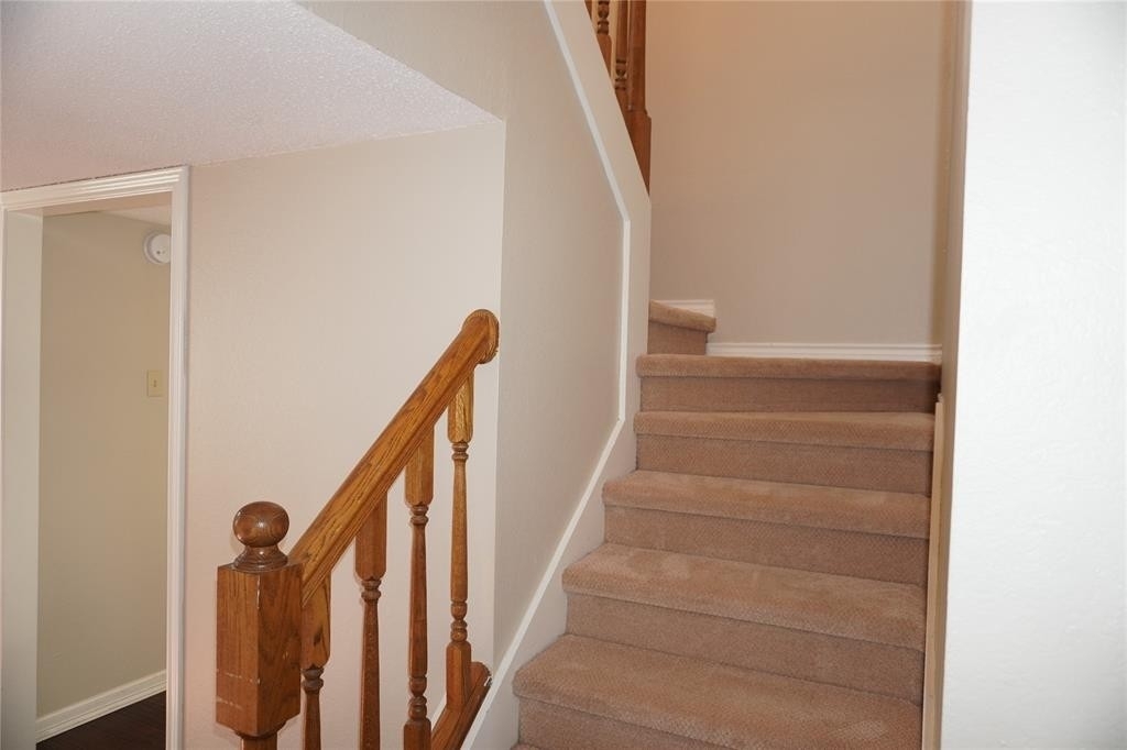 2535 Melissa Lane - Photo 15