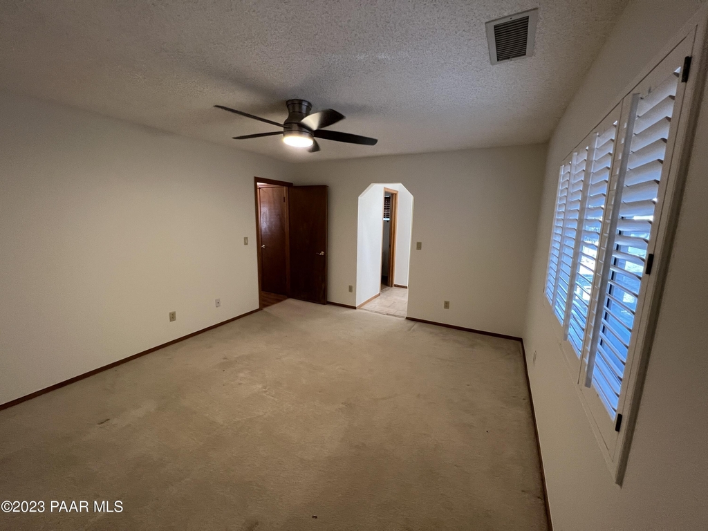 1190 N Conestoga Way - Photo 13