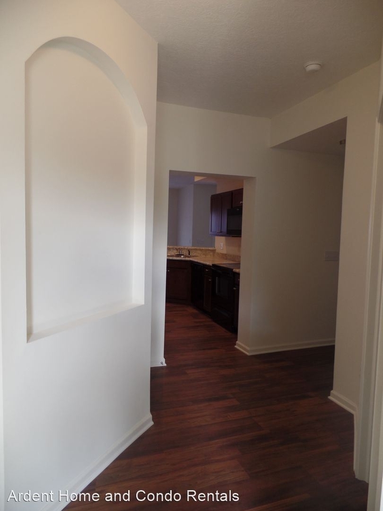 460 Redwood Lane - Photo 1