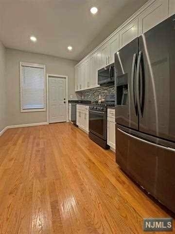 101 Bidwell Avenue - Photo 1