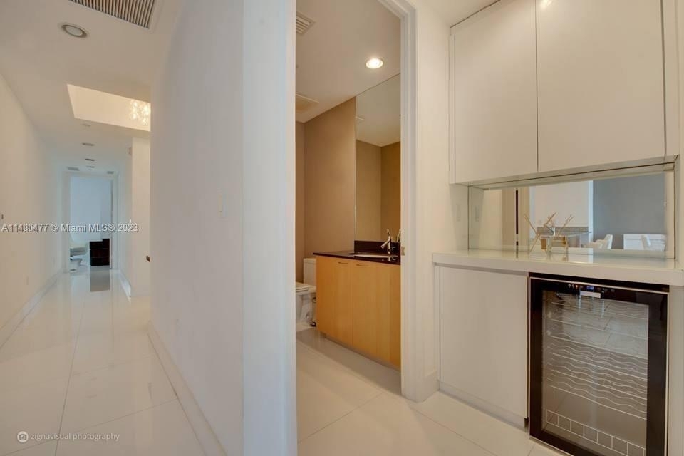 15811 Collins Ave - Photo 5